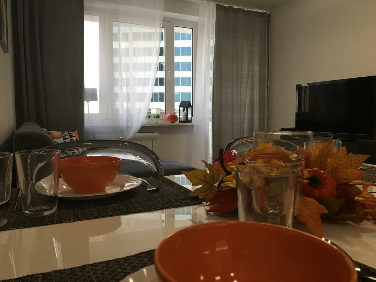 Apartament Emilia Apartment วอร์ซอ ภายนอก รูปภาพ